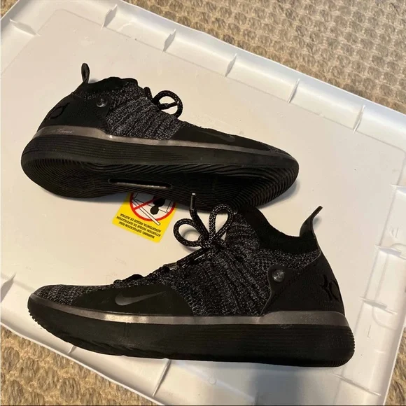 Nike | Shoes | 28 Nike Zoom Kd 11 Xi Kevin Durant Black  display picture 3